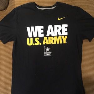 US Army T-shirt by Nike size L